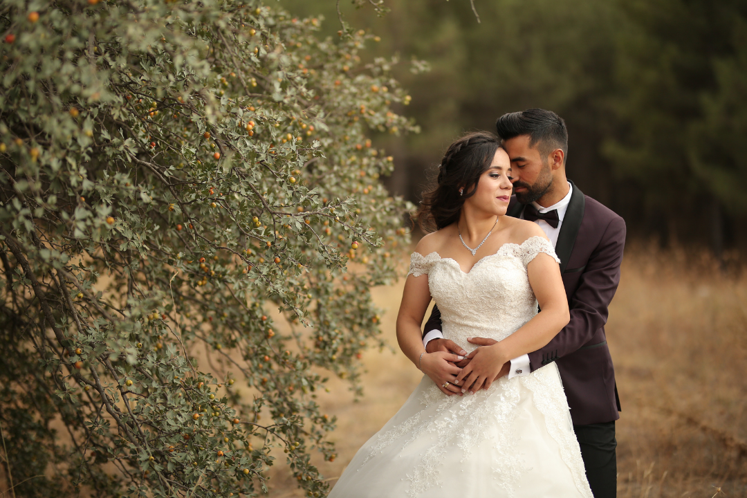 5 Ways to Create Stunning DIY Wedding Photographs