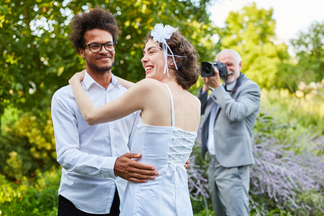What Is the Budget for a Wedding Photographer?